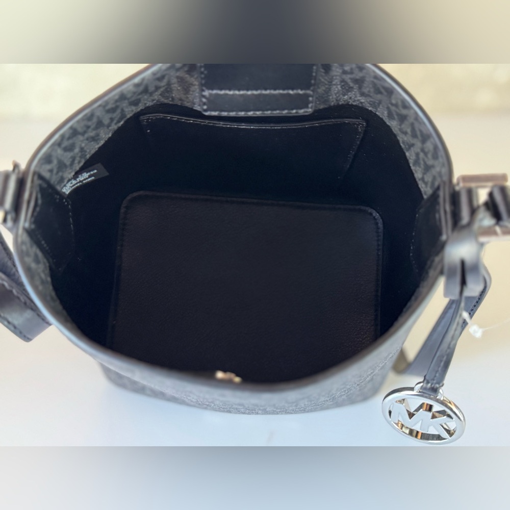 Michael Kors Kimberly Small Bucket Crossbody Bag MK Black - Picture 11 of 14